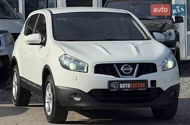 Внедорожник / Кроссовер Nissan Qashqai 2012 в 