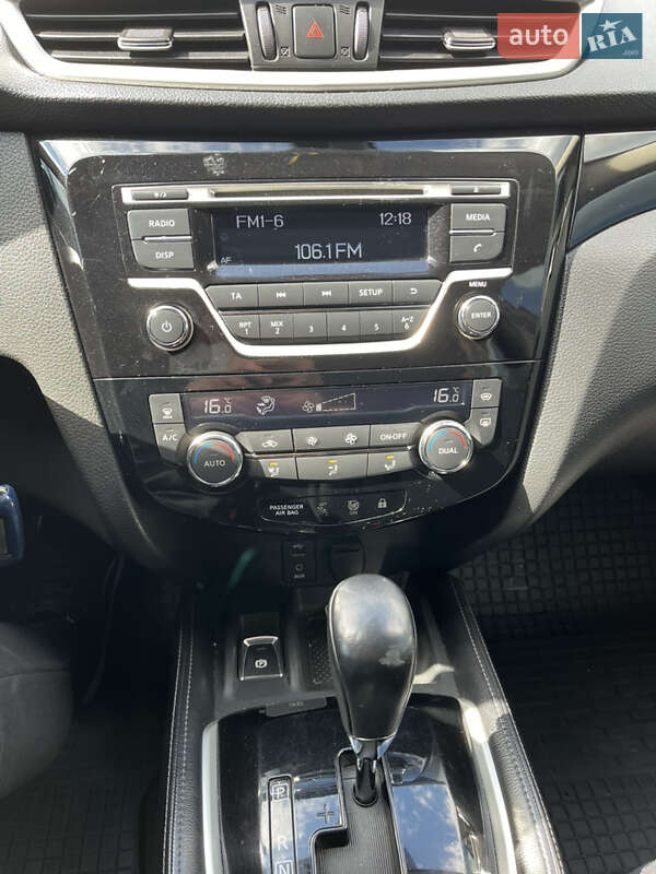 Внедорожник / Кроссовер Nissan Qashqai 2016 в Черкассах