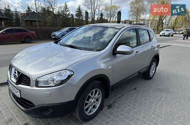 Внедорожник / Кроссовер Nissan Qashqai 2012 в 