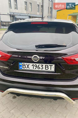 Внедорожник / Кроссовер Nissan Qashqai 2015 в 