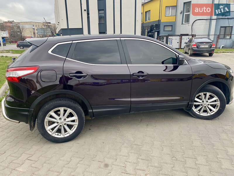 Позашляховик / Кросовер Nissan Qashqai 2015 в Хмельницькому
