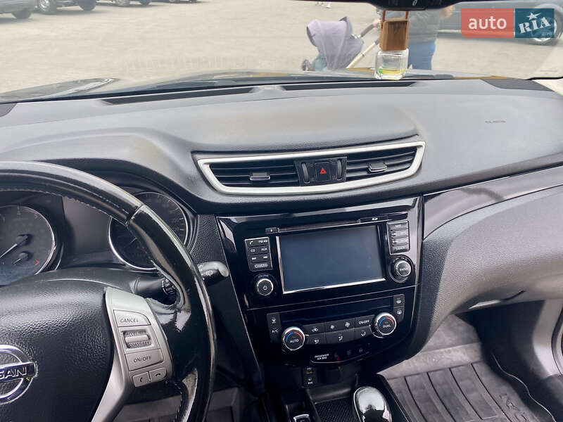 Позашляховик / Кросовер Nissan Qashqai 2015 в Хмельницькому