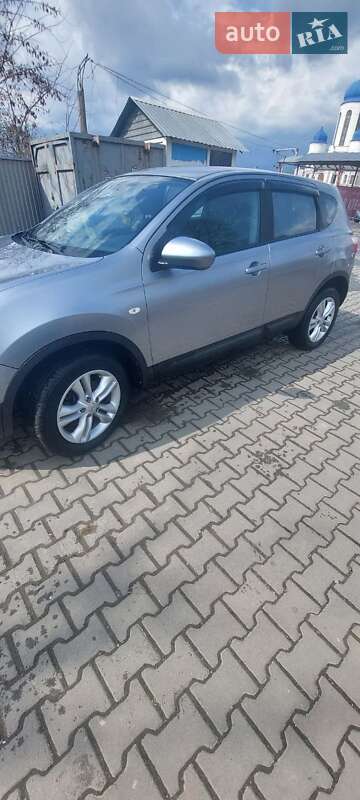 Внедорожник / Кроссовер Nissan Qashqai 2010 в Черновцах