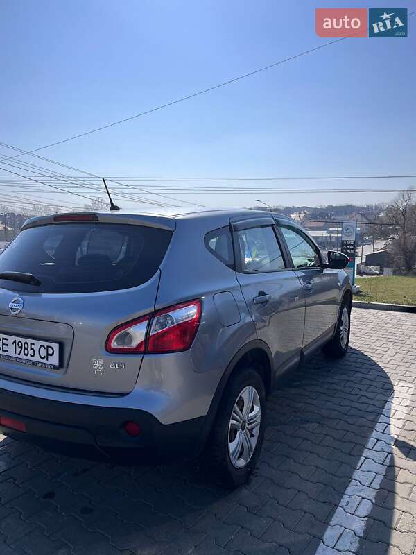 Внедорожник / Кроссовер Nissan Qashqai 2010 в Черновцах