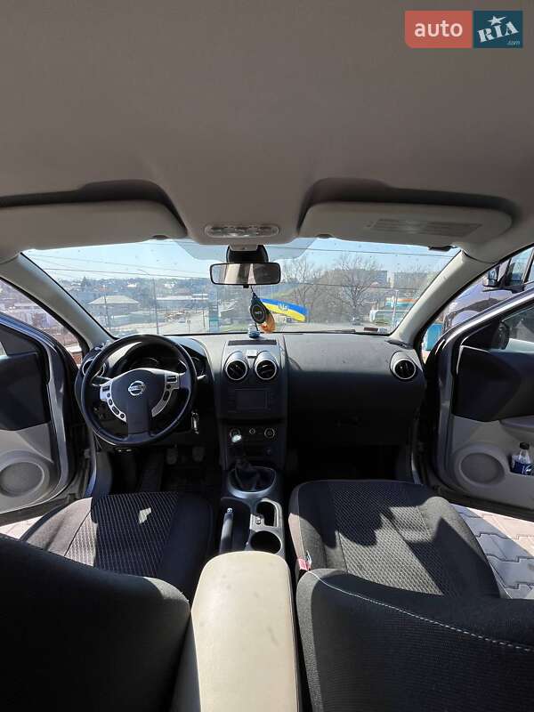 Внедорожник / Кроссовер Nissan Qashqai 2010 в Черновцах