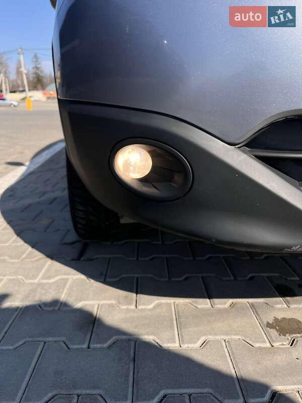 Внедорожник / Кроссовер Nissan Qashqai 2010 в Черновцах