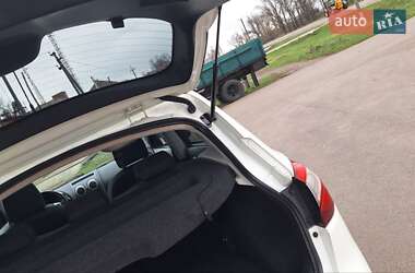 Внедорожник / Кроссовер Nissan Qashqai 2011 в 