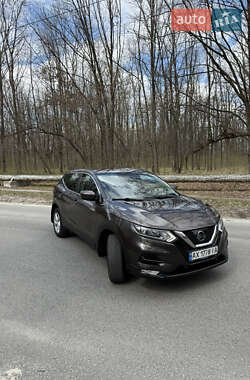 Позашляховик / Кросовер Nissan Qashqai 2017 в 