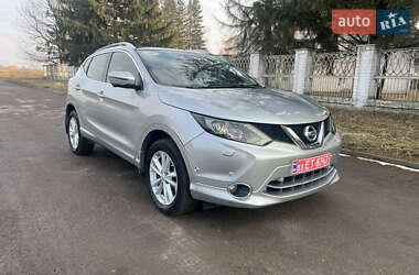 Внедорожник / Кроссовер Nissan Qashqai 2014 в 