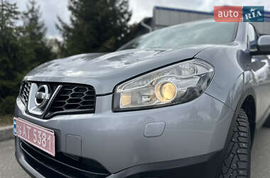 Внедорожник / Кроссовер Nissan Qashqai 2011 в 