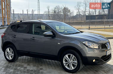 Позашляховик / Кросовер Nissan Qashqai 2011 в 