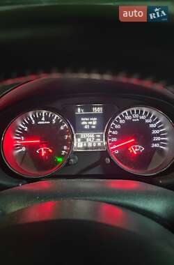 Внедорожник / Кроссовер Nissan Qashqai 2011 в 