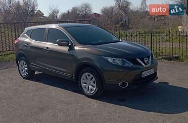 Позашляховик / Кросовер Nissan Qashqai 2014 в 