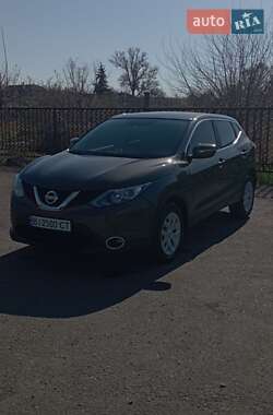 Позашляховик / Кросовер Nissan Qashqai 2014 в 