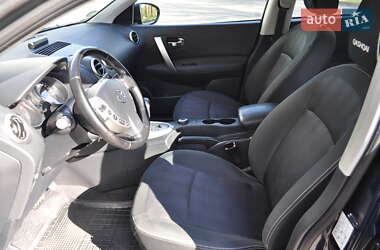Позашляховик / Кросовер Nissan Qashqai 2012 в 