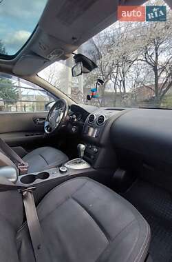 Позашляховик / Кросовер Nissan Qashqai 2010 в 