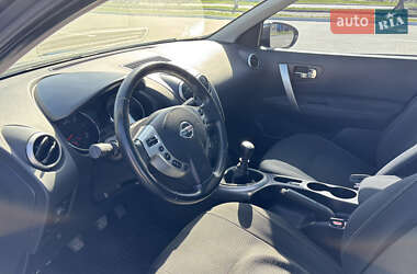 Внедорожник / Кроссовер Nissan Qashqai 2010 в 
