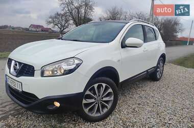 Внедорожник / Кроссовер Nissan Qashqai 2010 в 