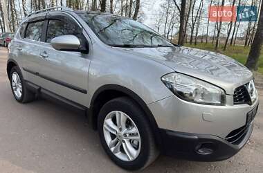 Внедорожник / Кроссовер Nissan Qashqai 2011 в 