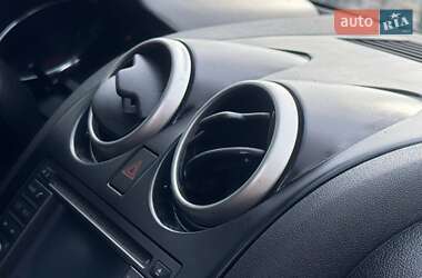 Внедорожник / Кроссовер Nissan Qashqai 2011 в 