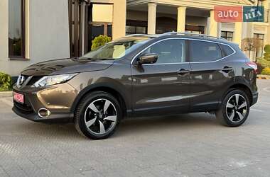 Внедорожник / Кроссовер Nissan Qashqai 2016 в 