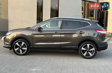 Внедорожник / Кроссовер Nissan Qashqai 2016 в 