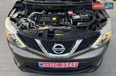 Внедорожник / Кроссовер Nissan Qashqai 2016 в 