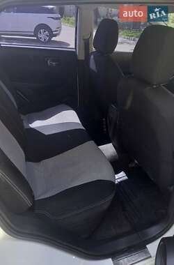 Внедорожник / Кроссовер Nissan Qashqai 2012 в 