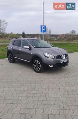 Позашляховик / Кросовер Nissan Qashqai 2011 в 