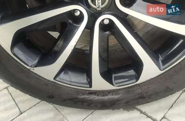 Позашляховик / Кросовер Nissan Qashqai 2011 в 