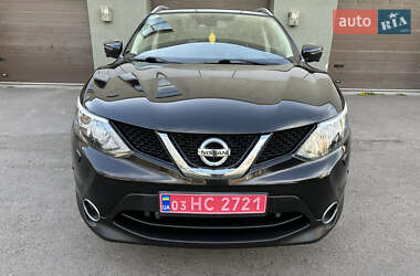 Внедорожник / Кроссовер Nissan Qashqai 2015 в 