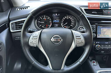 Внедорожник / Кроссовер Nissan Qashqai 2015 в 