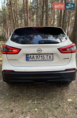 Внедорожник / Кроссовер Nissan Qashqai 2018 в 