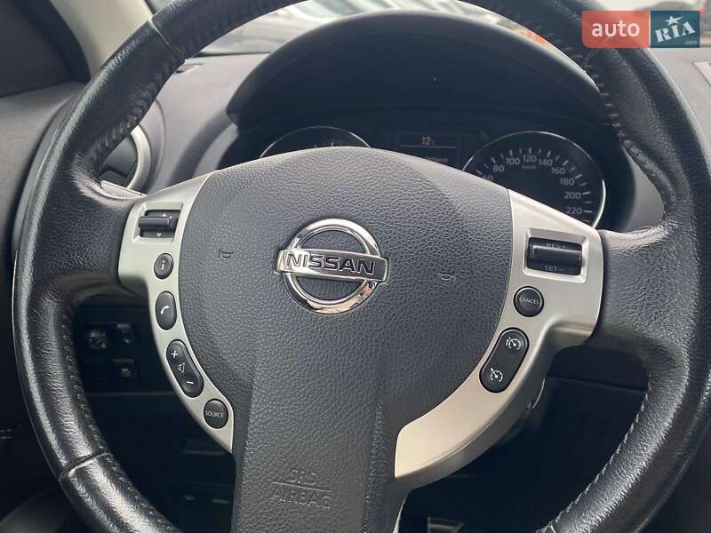 Позашляховик / Кросовер Nissan Qashqai 2013 в Житомирі