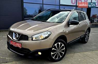 Внедорожник / Кроссовер Nissan Qashqai 2013 в 