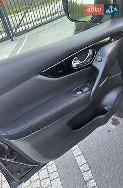 Внедорожник / Кроссовер Nissan Qashqai 2014 в 