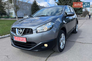 Позашляховик / Кросовер Nissan Qashqai 2013 в Рівному