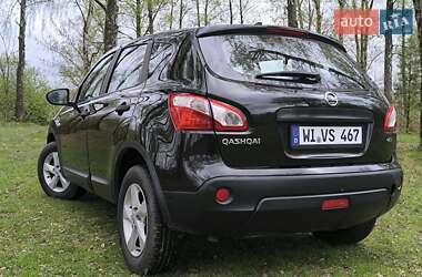 Внедорожник / Кроссовер Nissan Qashqai 2013 в 