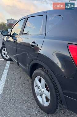 Позашляховик / Кросовер Nissan Qashqai 2008 в 