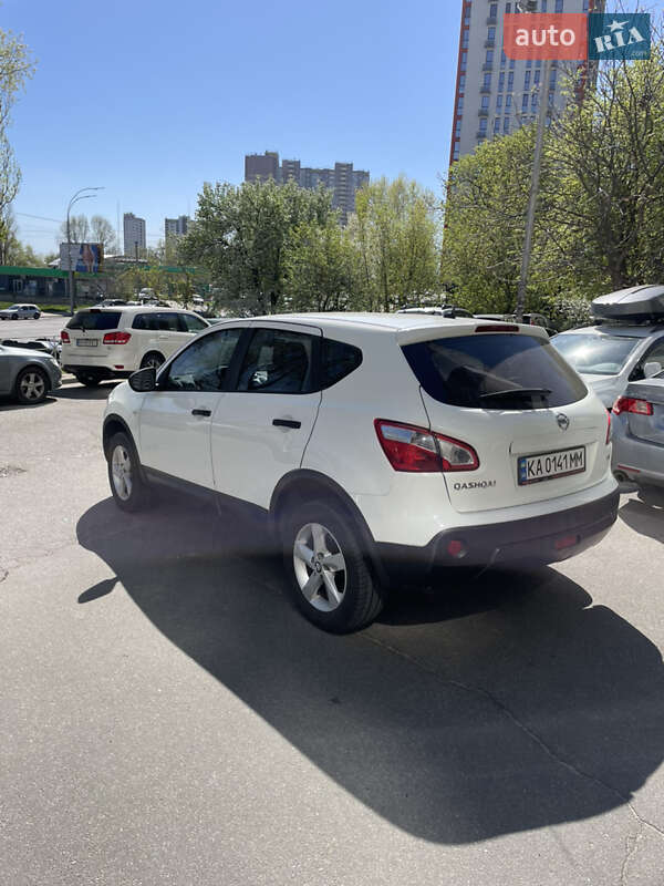 Позашляховик / Кросовер Nissan Qashqai 2012 в Києві