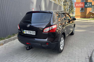 Внедорожник / Кроссовер Nissan Qashqai 2013 в 