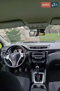 Внедорожник / Кроссовер Nissan Qashqai 2014 в 