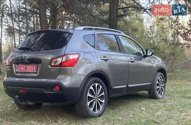 Позашляховик / Кросовер Nissan Qashqai 2012 в 