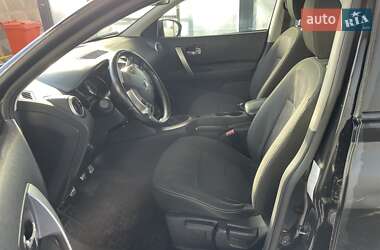 Внедорожник / Кроссовер Nissan Qashqai 2012 в 