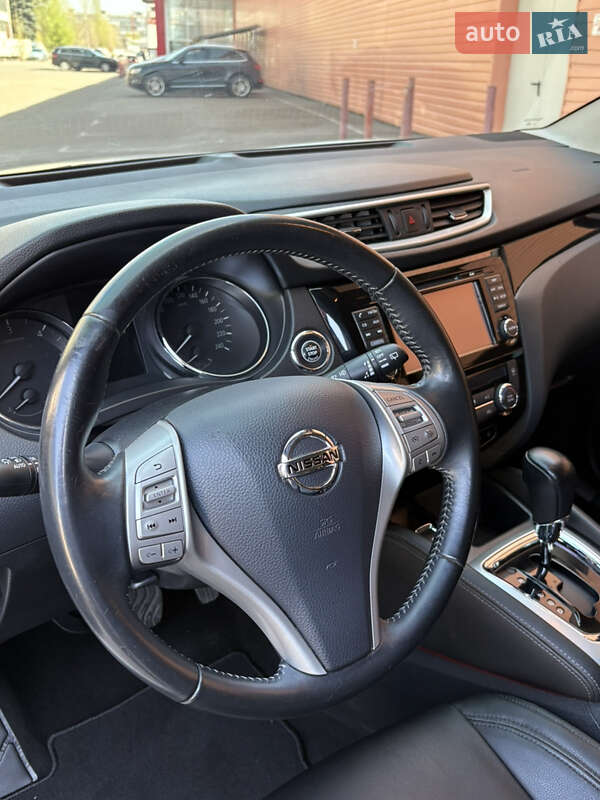 Внедорожник / Кроссовер Nissan Qashqai 2015 в Киеве