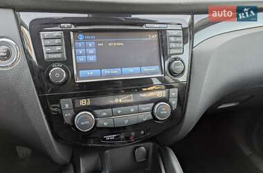 Внедорожник / Кроссовер Nissan Qashqai 2016 в 