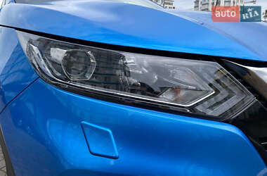 Внедорожник / Кроссовер Nissan Qashqai 2018 в 