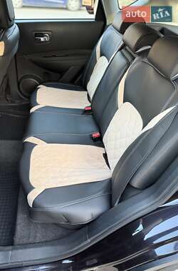 Внедорожник / Кроссовер Nissan Qashqai 2012 в 
