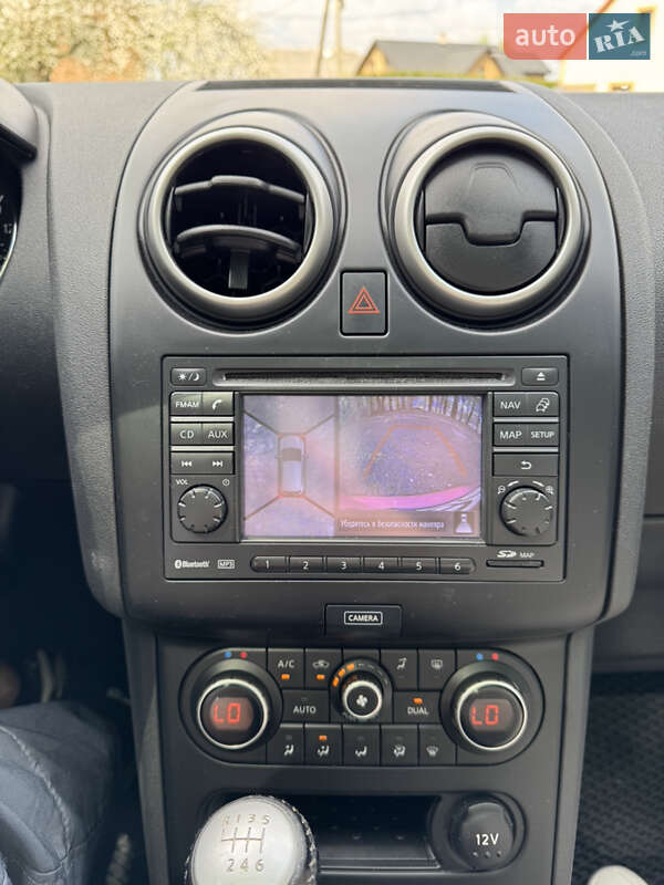 Позашляховик / Кросовер Nissan Qashqai 2012 в Самборі