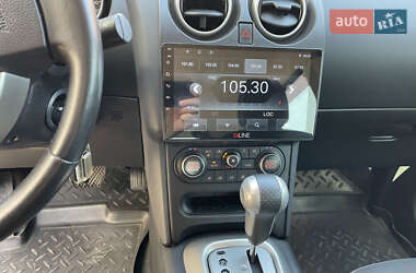 Позашляховик / Кросовер Nissan Qashqai 2011 в 